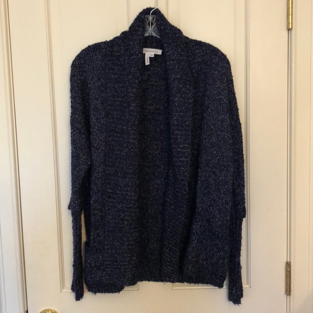 BCBG NEVER WORN navy blue/white cardigan VERY SOFT